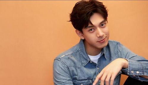 张小寒爆料照片曝光视频,独家照片与视频曝光，揭秘背后真相